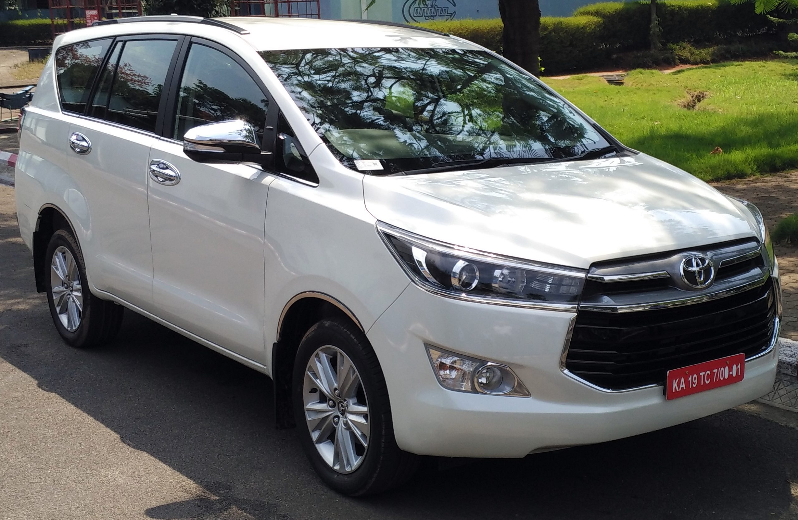 Innova Crysta Best Offers Lowest Rates 2020