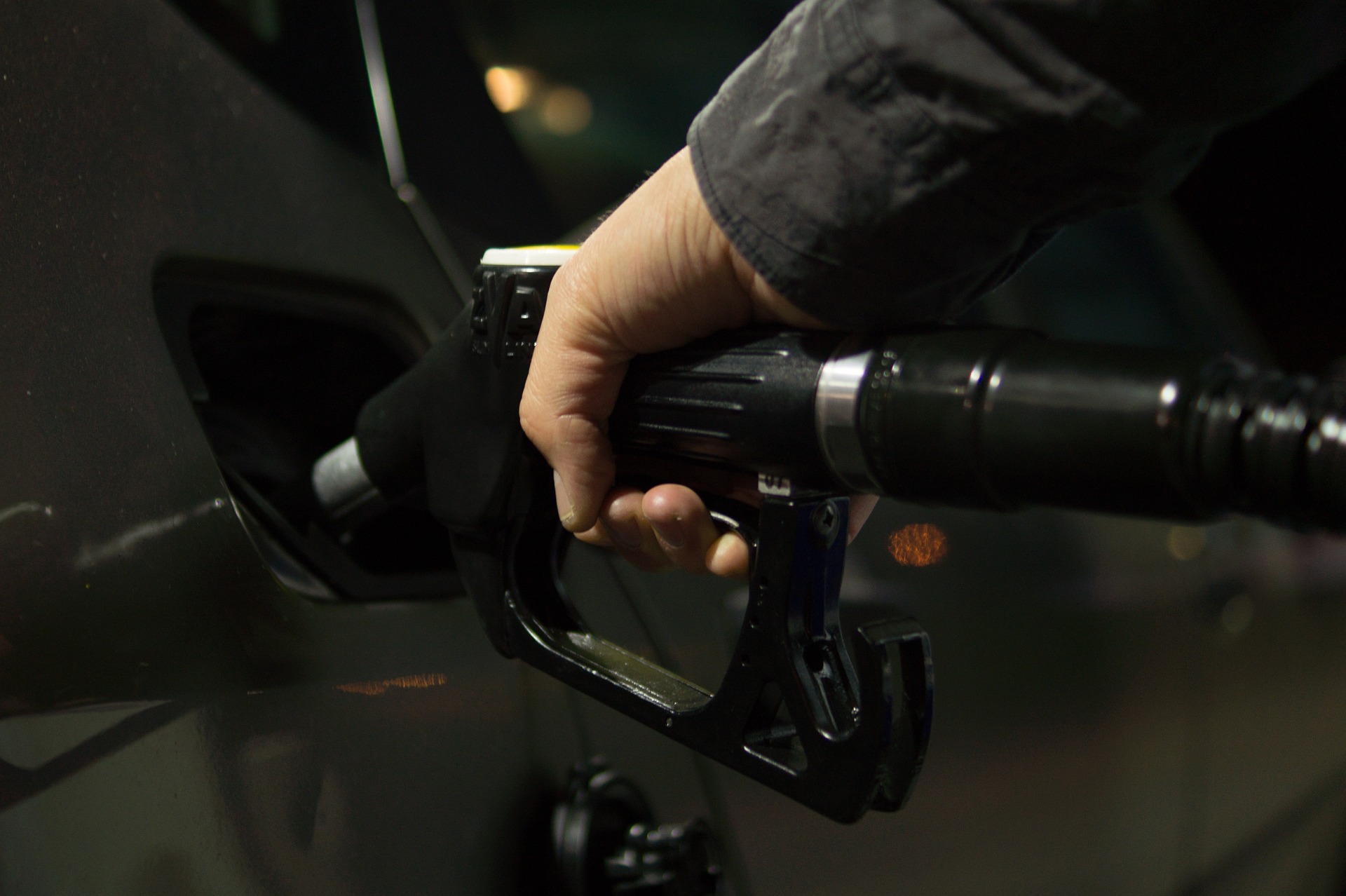 Fuel expenses may climb further as oil tops $70
